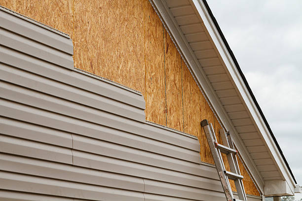 24/7 Emergency Storm Damage Siding Repair experts in Woodbury, PA